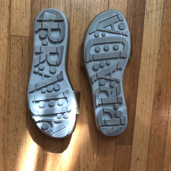 GOLD PRADA SLIDES - Picture 5 of 7